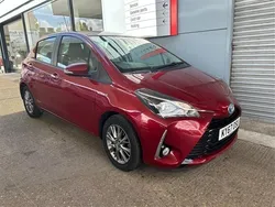Red Used 2017 Toyota Yaris Hatchback | £9,490 (Fair price)