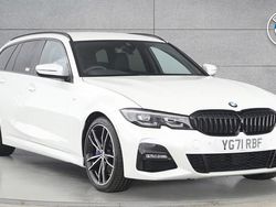 White Used 2021 BMW 320 M Sport Estate | £27,995 (Expensive)