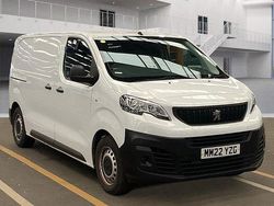 White Used 2022 Peugeot Expert Premium Van | £10,490 (Fair price)