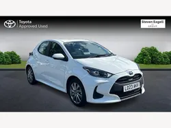 White Used 2023 Toyota Yaris Hybrid Hatchback | £17,457 (Good price)
