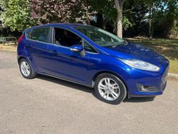 Blue Used 2015 Ford Fiesta Zetec Hatchback | £3,990 (Fair price)