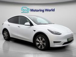 White Used 2023 Tesla Model Y RWD SUV | £23,900 (Fair price)