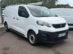 White Used 2019 Peugeot Expert Van | £9,675 (Fair price)