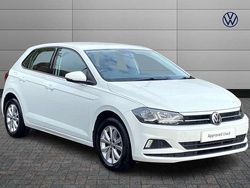 White Used 2018 VW Polo SE Hatchback | £11,581 (Fair price)