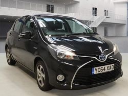 Black Used 2014 Toyota Yaris Hybrid Hatchback | £7,750 (Expensive)