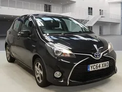 Black Used 2014 Toyota Yaris Hybrid Hatchback | £7,750 (Expensive)