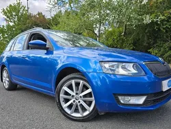 Blue Used 2013 Skoda Octavia Elegance Estate | £5,499 (Fair price)