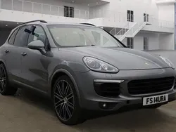 Used 2016 Porsche Cayenne SUV | £21,490 (Fair price)