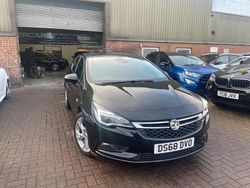 Black Used 2018 Vauxhall Astra SRi Hatchback | £5,480