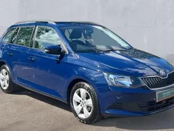 Pacific blue Used 2016 Skoda Fabia SE Estate | £8,995 (Fair price)