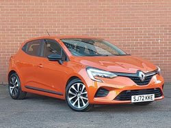 Orange Used 2022 Renault Clio V Evolution Hatchback | £15,498 (Fair price)