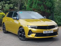 Yellow/black Used 2024 Vauxhall Astra Ultimate Hatchback | £20,998 (Fair price)