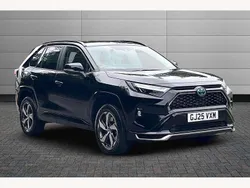 Black Used 2025 Toyota RAV4 Hybrid Design SUV | £35,495 (Good price)