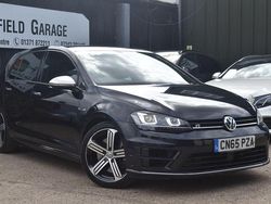 Black Used 2015 VW Golf VII R Hatchback | £11,995 (Fair price)