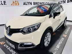 Ivory with diamond black roof Used 2015 Renault Captur Dynamique SUV | £9,399 (A bit pricey)