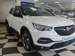 White Used 2019 Vauxhall Grandland X Sport SUV | £9,995 (Fair price)