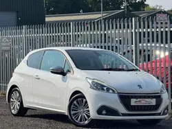 White Used 2016 Peugeot 208 Allure Hatchback | £3,995 (Fair price)