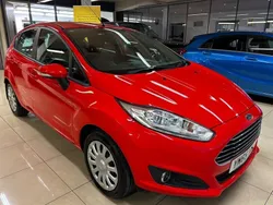 Red Used 2015 Ford Fiesta Style Hatchback | £3,490 (Super price)
