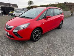 Red Used 2012 Vauxhall Zafira MPV | £1,995 (Fair price)
