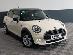 White Used 2020 Mini Cooper Classic Hatchback | £11,998 (Fair price)