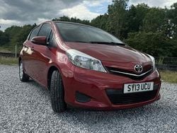 Red Used 2013 Toyota Yaris Hatchback | £3,995 (Fair price)