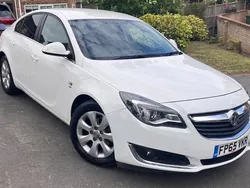 White Used 2015 Vauxhall Insignia SRi Hatchback | £4,250 (Fair price)