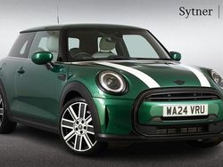 Green Used 2024 Mini Cooper Exclusive Hatchback | £22,000 (Fair price)
