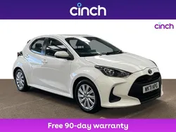White Used 2022 Toyota Yaris Hybrid Hatchback | £13,299 (Good price)