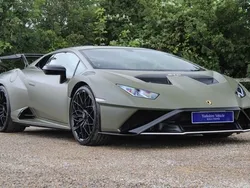 Green Used 2023 Lamborghini Huracán Coupe | £282,995