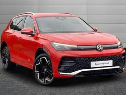 Persimmon red Used 2025 VW Tiguan R-line SUV | £34,295 (Expensive)
