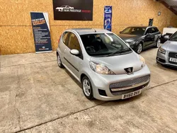 Silver Used 2010 Peugeot 107 Allure Hatchback | £2,499 (Fair price)