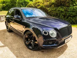 Blue Used 2017 Bentley Bentayga Mulliner SUV | £55,777 (Fair price)
