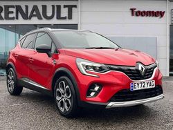 Red Used 2022 Renault Captur Techno SUV | £13,995 (Fair price)