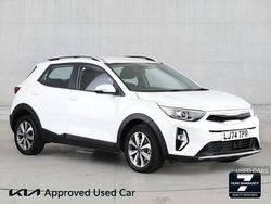 White Used 2025 Kia Stonic 2 SUV | £19,895 (Fair price)
