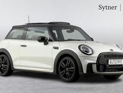 White Used 2023 Mini Cooper Sport Hatchback | £22,250 (Good price)