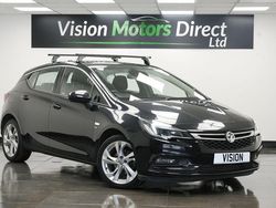 Black Used 2018 Vauxhall Astra SRi Hatchback | £4,680 (Good price)