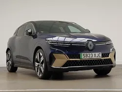Blue Used 2023 Renault Mégane Iconic Hatchback | £19,998 (Fair price)