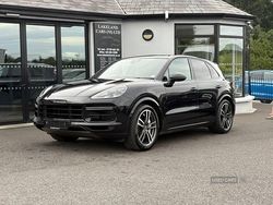 Black Used 2018 Porsche Cayenne Turbo SUV | £44,995 (Fair price)