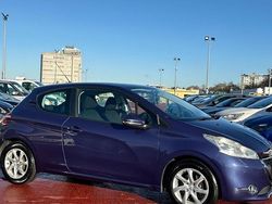 Blue Used 2013 Peugeot 208 Active Hatchback | £2,450 (Good price)