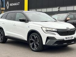 Twotone metallic arctic white with diamond black roof Used 2025 Renault Austral Iconic Esprit Alpine SUV | £27,833 (Fair price)