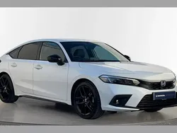 Premium paint platinum white Used 2025 Honda Civic Sport Hatchback | £31,461 (Good price)