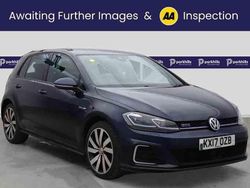 Blue Used 2017 VW Golf VII Advance Hatchback | £10,970 (Fair price)