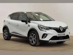 White Used 2023 Renault Captur Techno SUV | £17,995 (Fair price)