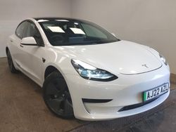 White Used 2022 Tesla Model 3 RWD Sedan | £21,698 (A bit pricey)