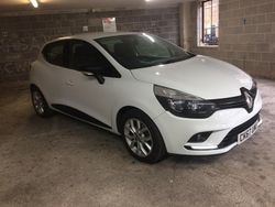 White Used 2017 Renault Clio IV Play Hatchback | £5,495 (Fair price)