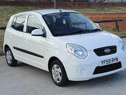 White Used 2010 Kia Picanto 2 Hatchback | £2,000 (Good price)