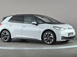 White Used 2022 VW ID.3 Pro Hatchback | £16,298 (Fair price)