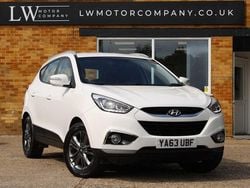 White Used 2014 Hyundai ix35 SE SUV | £6,395 (Fair price)