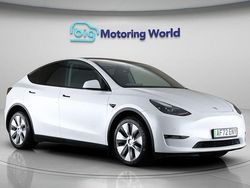White Used 2022 Tesla Model Y Long Range AWD SUV | £24,800 (Fair price)