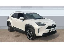 White Used 2021 Toyota Yaris Cross Design SUV | £18,524 (Fair price)